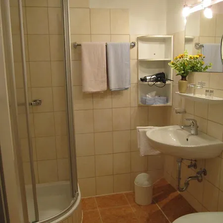 Panzió Kur- Und Gastehaus Anna 3*