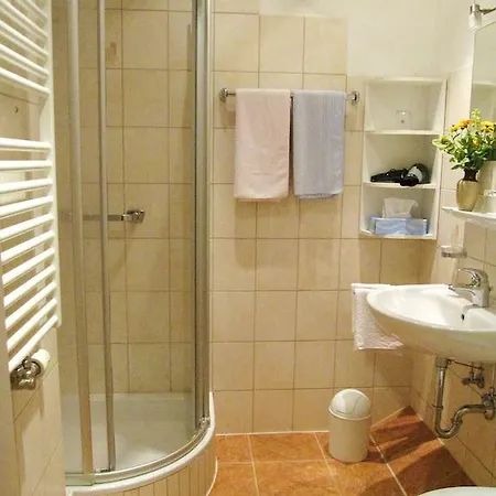 Kur- Und Gastehaus Anna Panzió 3*